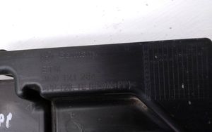 Volkswagen PASSAT B6 Välijäähdyttimen ilmanohjauksen ilmakanava 3C0121284