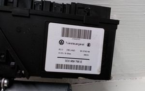 Volkswagen Touareg I Moteur de lève-vitre de porte arrière 7L6959703