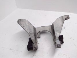 Mazda CX-3 Supporto di montaggio scatola del cambio DB2T39081