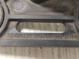 Volkswagen PASSAT CC Supporto del cavo della leva del cambio 1K0711789J