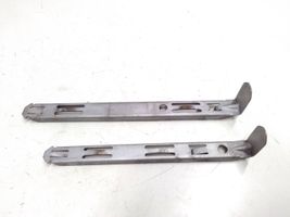 Volvo XC90 Headlight/headlamp mounting bracket 8637182