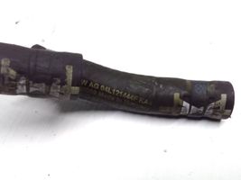 Volkswagen Tiguan Moottorin vesijäähdytyksen putki/letku 04L121444F