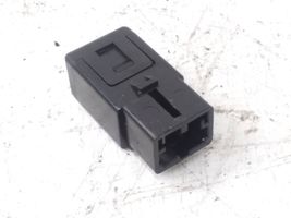 Volkswagen Tiguan Câble adaptateur AUX 5Q0035724