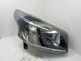 Opel Vivaro Headlight/headlamp 260108099R