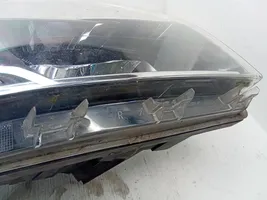 Opel Vivaro Headlight/headlamp 260108099R