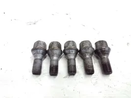 Fiat 500L Nuts/bolts 