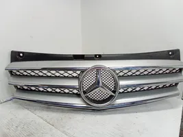 Mercedes-Benz Vito Viano W639 Maskownica / Grill / Atrapa górna chłodnicy A6398800083