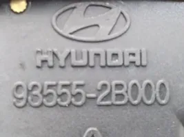 Hyundai Santa Fe Bouton interrupteur de trappe à essence 935552B000