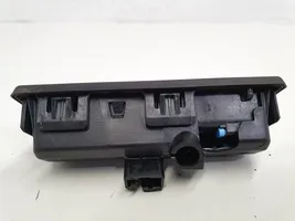 Seat Ateca Uchwyt / Rączka zewnętrzna otwierania klapy tylnej / bagażnika 6V0827566