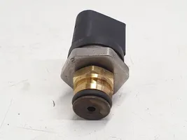 Audi TT TTS RS Mk3 8S Sensor de presión de combustible 06H906051J