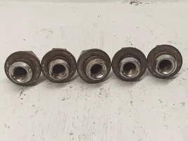 Mitsubishi Outlander Nuts/bolts 