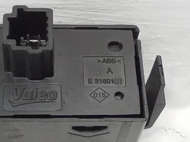 Renault Kangoo II Hazard light switch E3160101