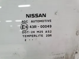 Nissan Qashqai+2 Vetro del finestrino della portiera anteriore - quattro porte 