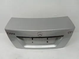 Mercedes-Benz C W204 Задняя крышка (багажника) 