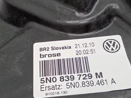 Volkswagen Tiguan Regulador de puerta trasera con motor 5N0837755D