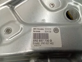 Volkswagen Tiguan Regulador de puerta delantera con motor 5N0837756