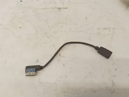 Volkswagen Tiguan Gniazdo / Złącze USB 5N0035558