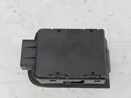 Volkswagen Tiguan Interrupteur, commande de frein de stationnement 5N0927225XSJ