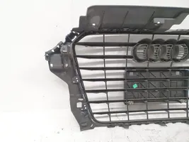 Audi A3 S3 8V Maskownica / Grill / Atrapa górna chłodnicy 8V5853651B