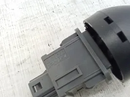 Toyota RAV 4 (XA30) Botón interruptor de luz de peligro 15B060