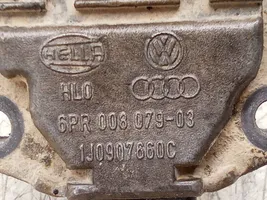 Volkswagen Caddy Tepalo lygio daviklis 1J0907660C