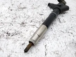 Toyota Avensis T250 Injecteur de carburant 236700R040