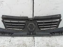 Renault Trafic II (X83) Grille calandre supérieure de pare-chocs avant 623100251R