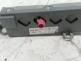 Audi A4 S4 B8 8K Wzmacniacz anteny 8K5035225C