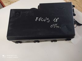 Ford Focus Module de fusibles 3M5T14A067BC