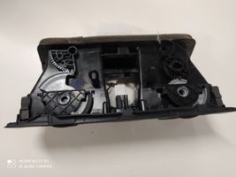 Volkswagen Golf VI Griglia di ventilazione centrale cruscotto 5K0819743