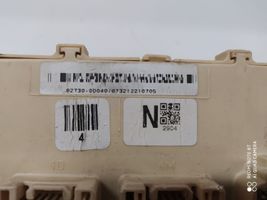 Toyota Yaris Module de fusibles 827300D040