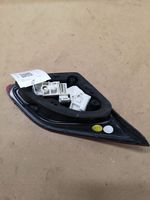 Opel Astra J Lampy tylnej klapy bagażnika 1090098