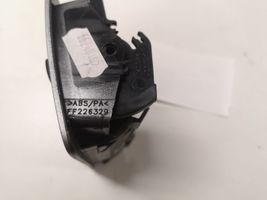 Peugeot 307 Kojelaudan sivutuuletussuuttimen kehys FF226329