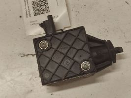 Citroen C4 I Picasso Verrouillage du bouchon du réservoir de carburant 96600016160