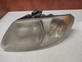 Chrysler Voyager Lampa przednia KSCS090