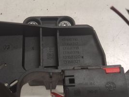 Opel Corsa C Zamek tylnej klapy bagażnika 13168320