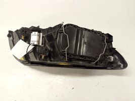 Volvo S40 Lampa przednia 30698879