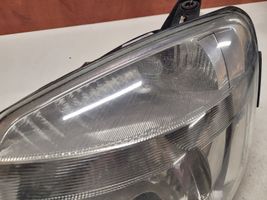 Peugeot Partner Lampa przednia 