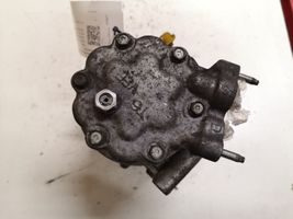 Suzuki Grand Vitara I Ilmastointilaitteen kompressorin pumppu (A/C) 9520069KA0