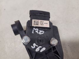 Hyundai i20 (PB PBT) Pedal del acelerador 130117