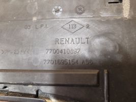 Renault Clio II Takaluukun/tavaratilan spoileri 7700410897