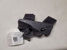 Audi A4 S4 B8 8K Boucle de ceinture de sécurité arrière centrale 8K0857797