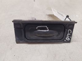 Renault Clio III Tailgate opening switch 8200078260