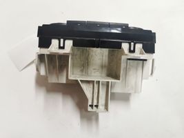 Mazda 5 Climate control unit M1900CC33