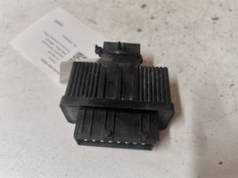 Citroen C4 I Polttoainepumpun rele 240107