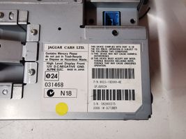Jaguar XF Monitori/näyttö/pieni näyttö 082800375