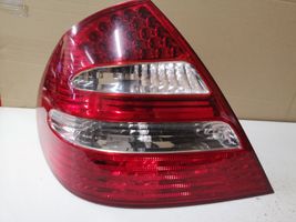 Mercedes-Benz E W211 Lampa tylna A2118200564