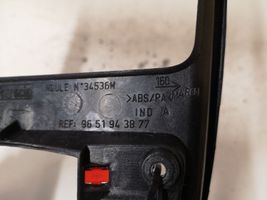 Peugeot 307 Ilmastointi-/lämmityslaitteen säätimen kehys 9651943877