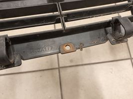 Citroen C-Crosser Grille calandre supérieure de pare-chocs avant 3R00C