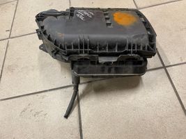 Citroen C4 Cactus Boîtier de filtre à air 9673061080